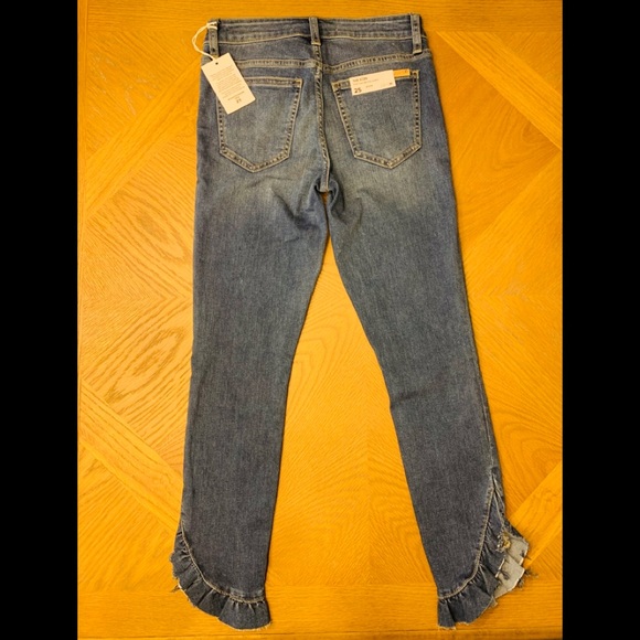 Joe’s The Icon Mid Rise Skinny Ankle - Picture 9 of 10